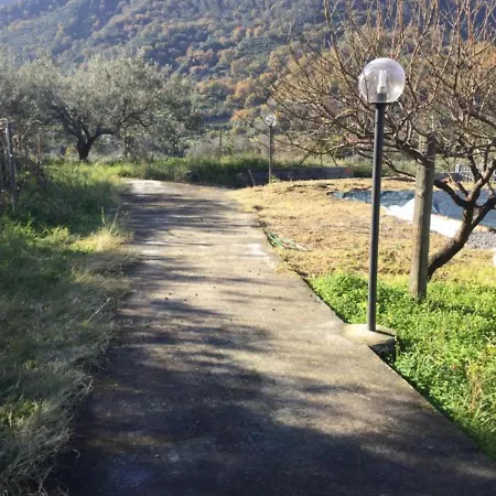 Gole Alcantara Mini Glamping Lanternavacanze Motta Camastra