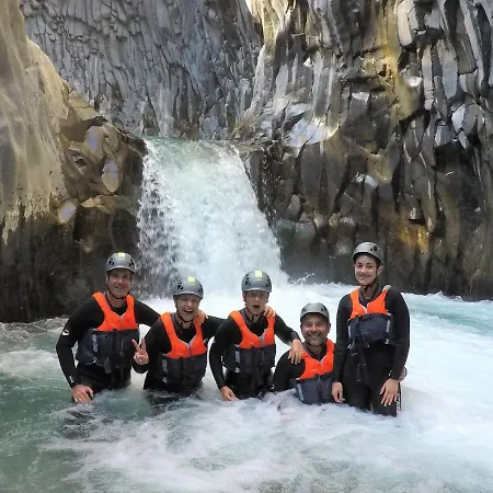 Camping Gole Alcantara Mini Glamping Lanternavacanze Motta Camastra