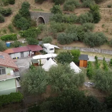 Gole Alcantara Mini Glamping Lanternavacanze * Motta Camastra