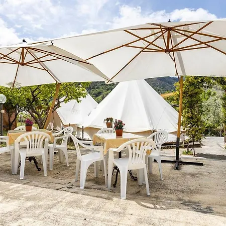 Gole Alcantara Mini Glamping Lanternavacanze Campsite